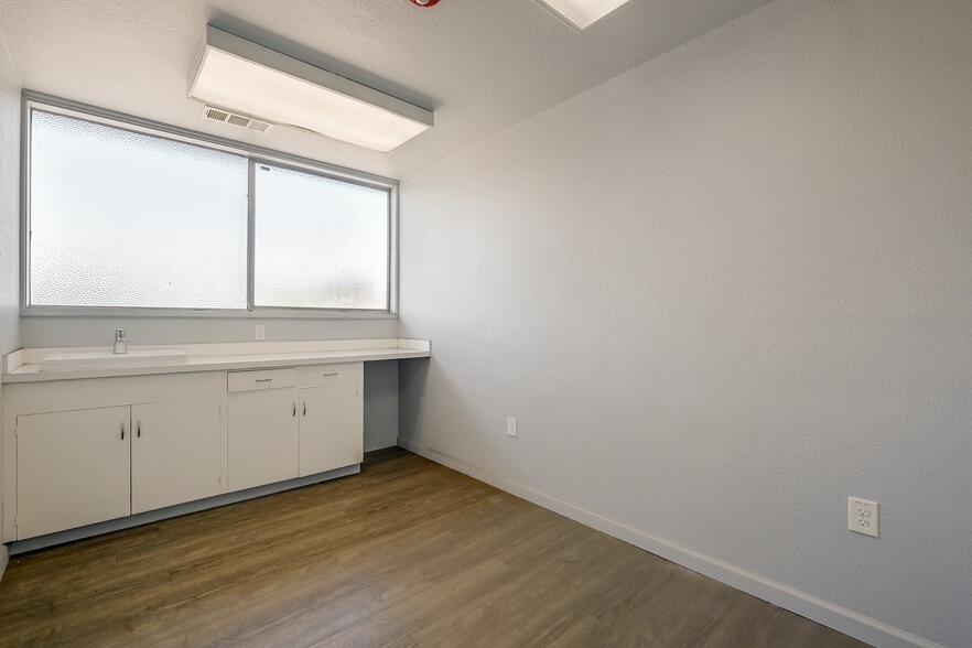 More Photos Of 21297 Foothill Blvd, Hayward Medical For Lease