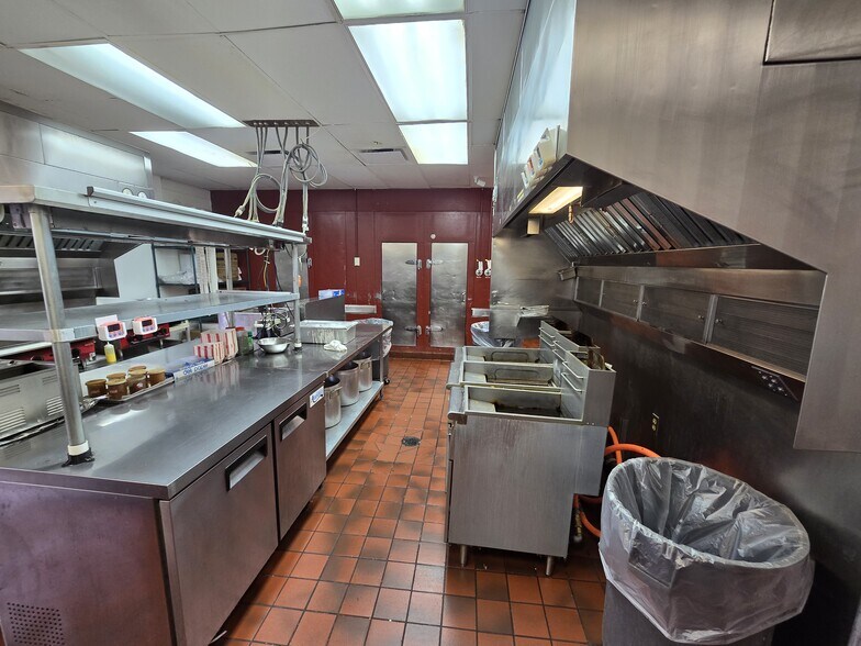 More Photos Of 4232 Highway 6 N, Houston Fast Food For Sale