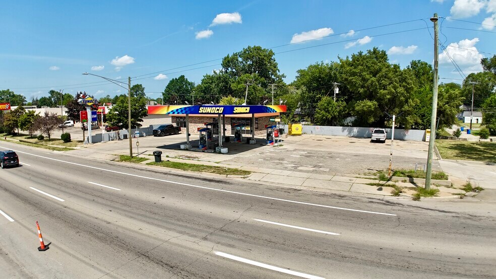 Primary Photo Of 8091 E Eight Mile Rd, Warren Freestanding For Sale