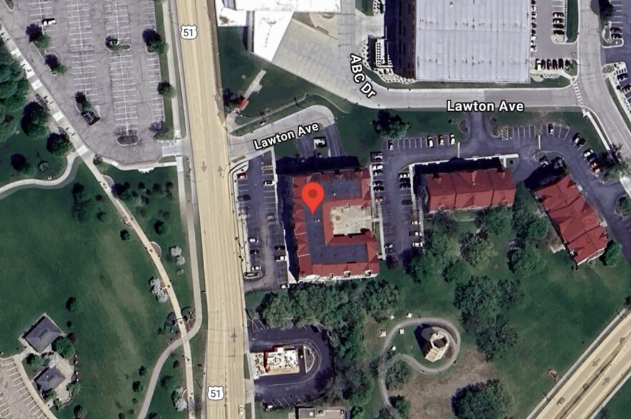 More Photos Of 1035 Pleasant St, Beloit Apartments For Lease