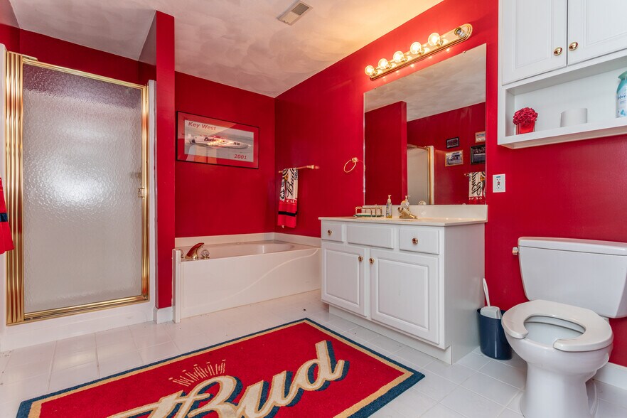 More Photos Of 1186 S State Route 157, Edwardsville Loft Creative Space For Sale