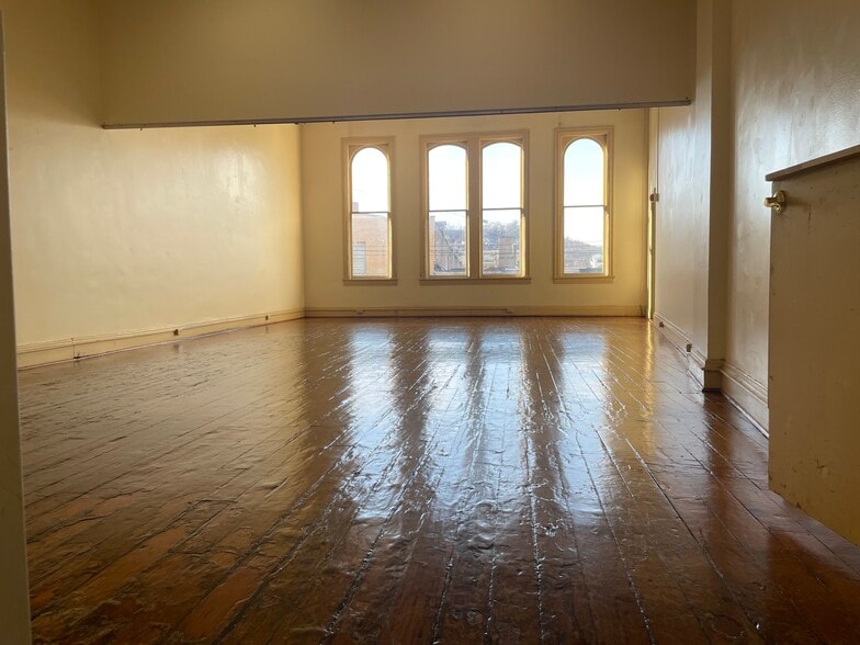 More Photos Of 4126-4130 Butler St, Pittsburgh General Retail For Sale