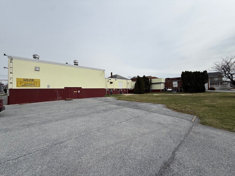 More Photos Of 140 N Locust St, Palmyra Food Processing For Sale