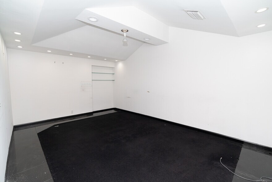 More Photos Of 441 S Federal Hwy, Deerfield Beach Medical For Sale