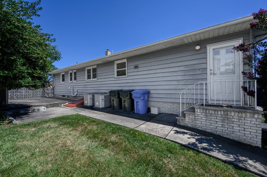 More Photos Of 373 Ford Ave, Fords Medical For Sale