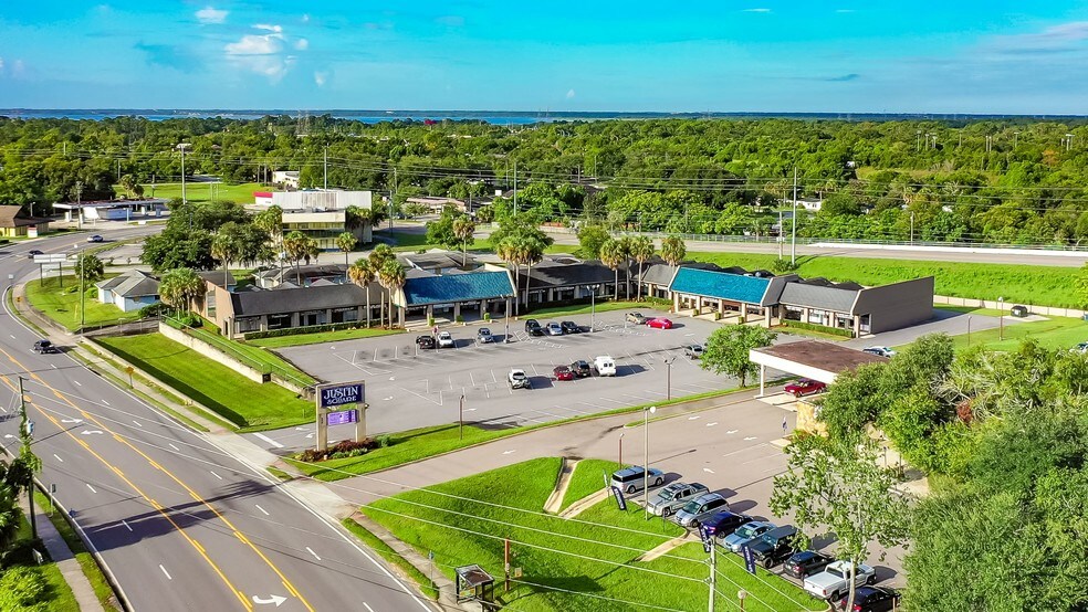 More Photos Of 840 Deltona Blvd, Deltona General Retail For Sale