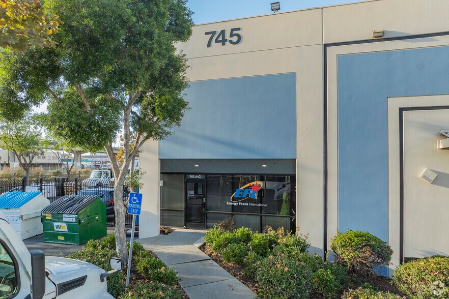 More Photos Of 745 85th Ave, Oakland Unknown For Lease