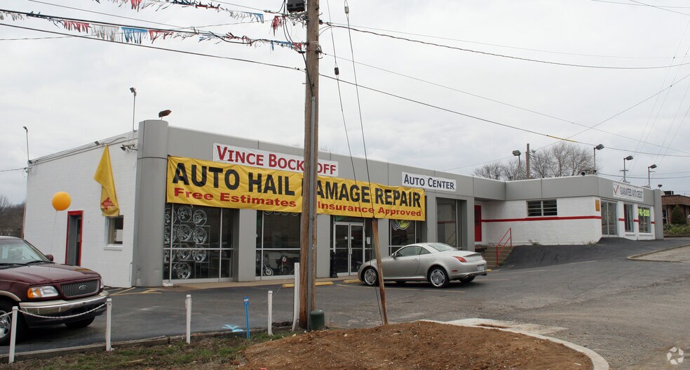 More Photos Of 11755 Benham Rd, Saint Louis Auto Dealership For Sale