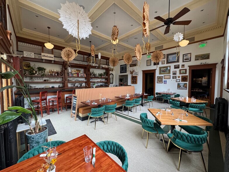 More Photos Of 134 W Jefferson St, Spring Green Restaurant For Sale
