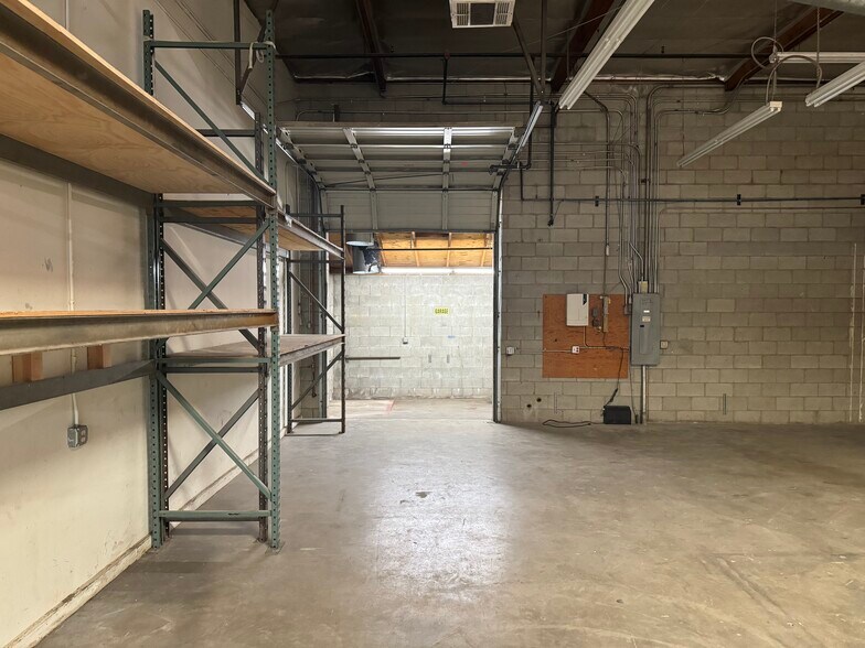 More Photos Of 12410 Foothill Blvd, Sylmar Warehouse For Lease