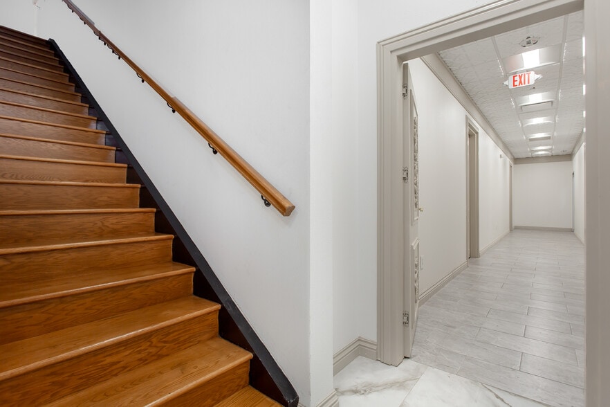 More Photos Of 10841 Composite Dr, Dallas Lodge Meeting Hall For Sale