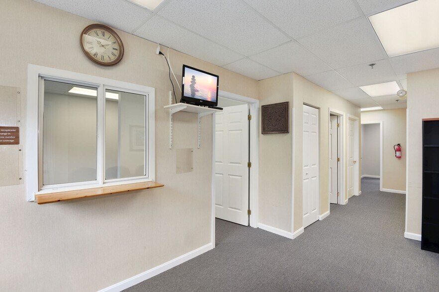 More Photos Of 13621-13689 Baltimore Ave, Laurel Medical For Sale