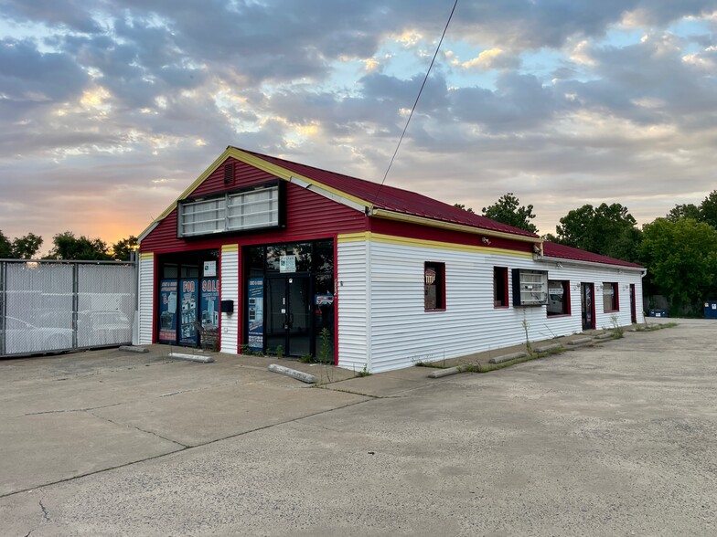 Primary Photo Of 8375 Centreville Rd, Manassas Freestanding For Lease