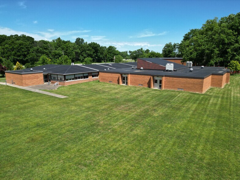More Photos Of 11218 N Linden Rd, Clio Schools For Sale