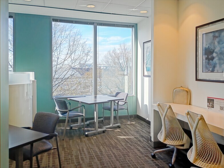 More Photos Of 100 Hartsfield Centre Pky, Atlanta Coworking Space