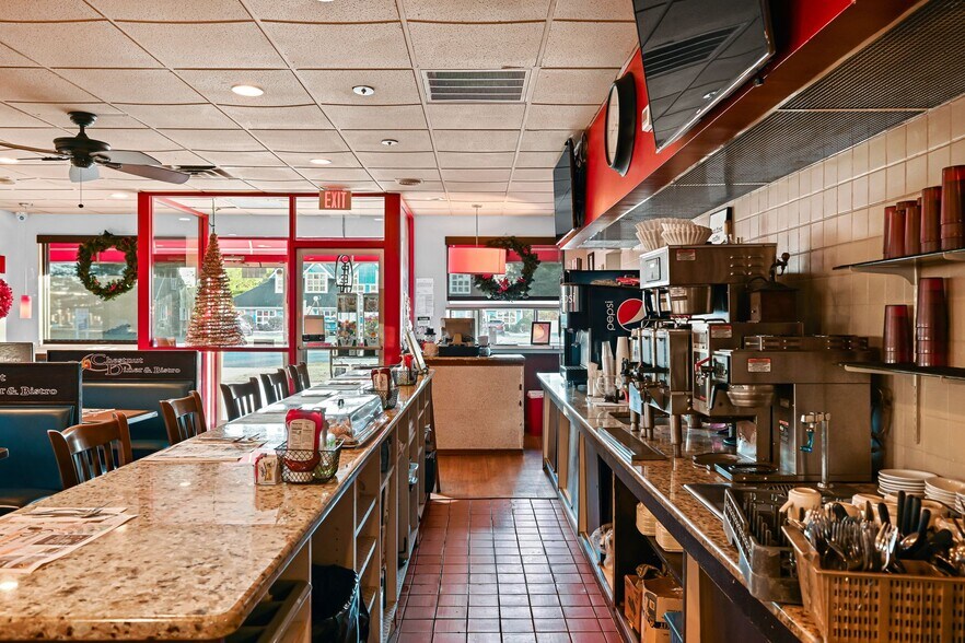 More Photos Of 2578 E Chestnut Ave, Vineland Restaurant For Sale