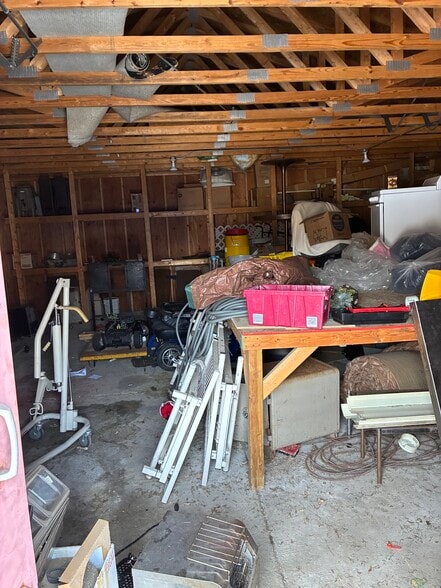 More Photos Of 1413 Gratiot Ave, Saginaw Healthcare For Sale