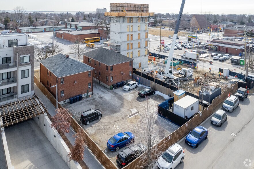 More Photos Of 230 Royal York Rd, Toronto Apartments For Lease