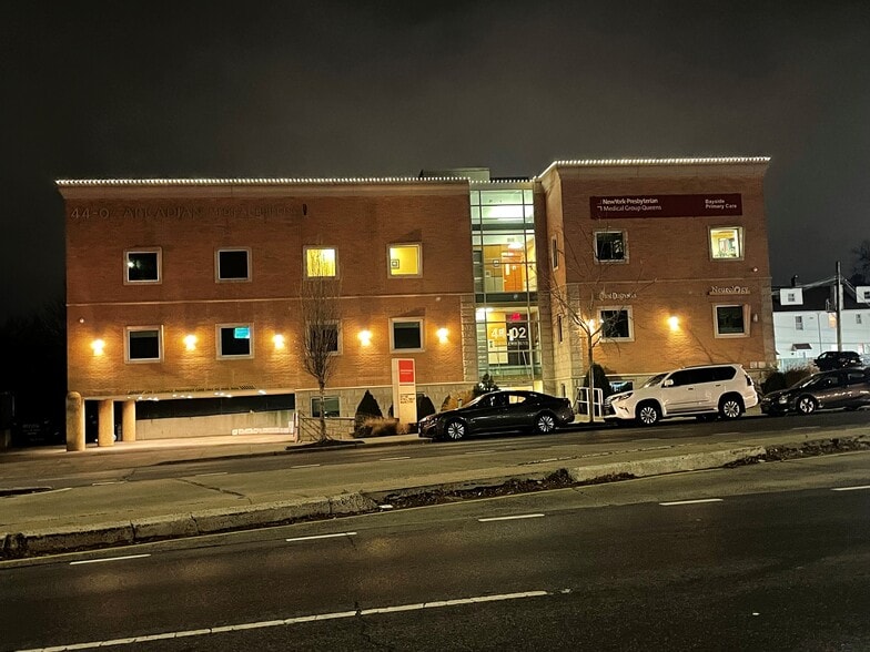 Primary Photo Of 44-02 Francis Lewis Blvd, Bayside Medical For Lease