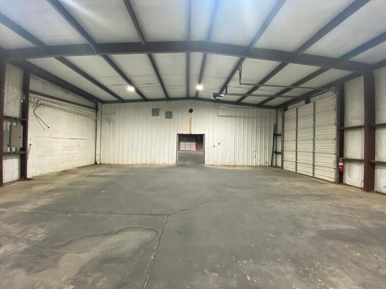 More Photos Of 8326 N County Rd W, Odessa Industrial For Lease