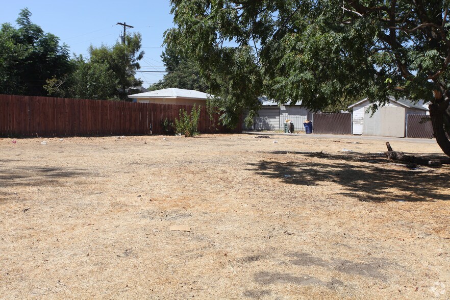 More Photos Of 469 E Valeria St, Fresno Land For Sale
