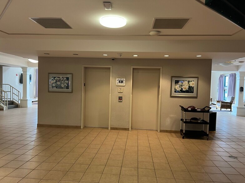 More Photos Of 7000 Cochran Rd, Solon Skilled Nursing Facility For Sale