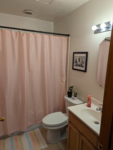 More Photos Of 422 Vine St, West Lafayette Apartments For Sale