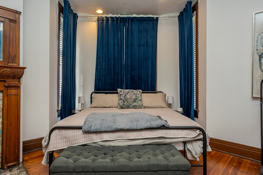 More Photos Of 199 E Loudon Ave, Lexington Office Residential For Sale