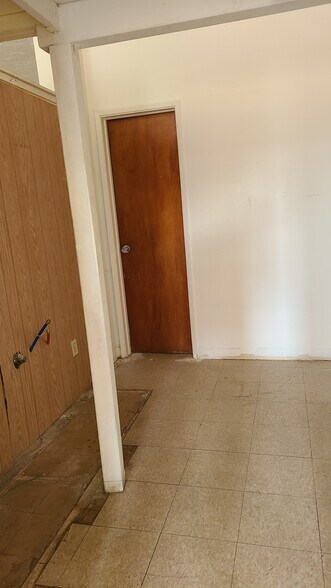 More Photos Of 1005 Cecil Ave, Delano Freestanding For Lease