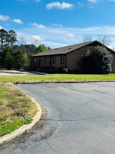 More Photos Of 110 Liberty Ln, Indian Trail Flex For Sale