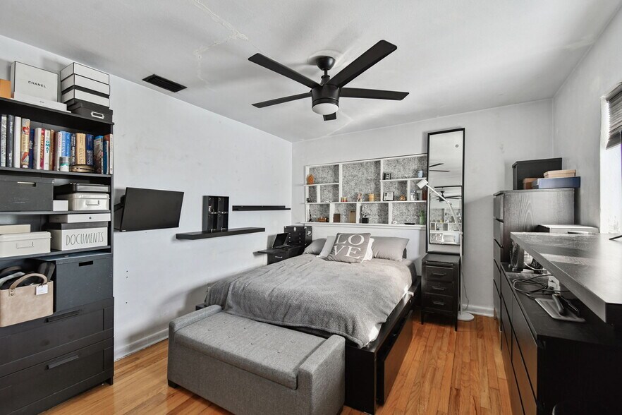 More Photos Of 4315 W Fair Oaks Ave, Tampa Office Residential For Sale