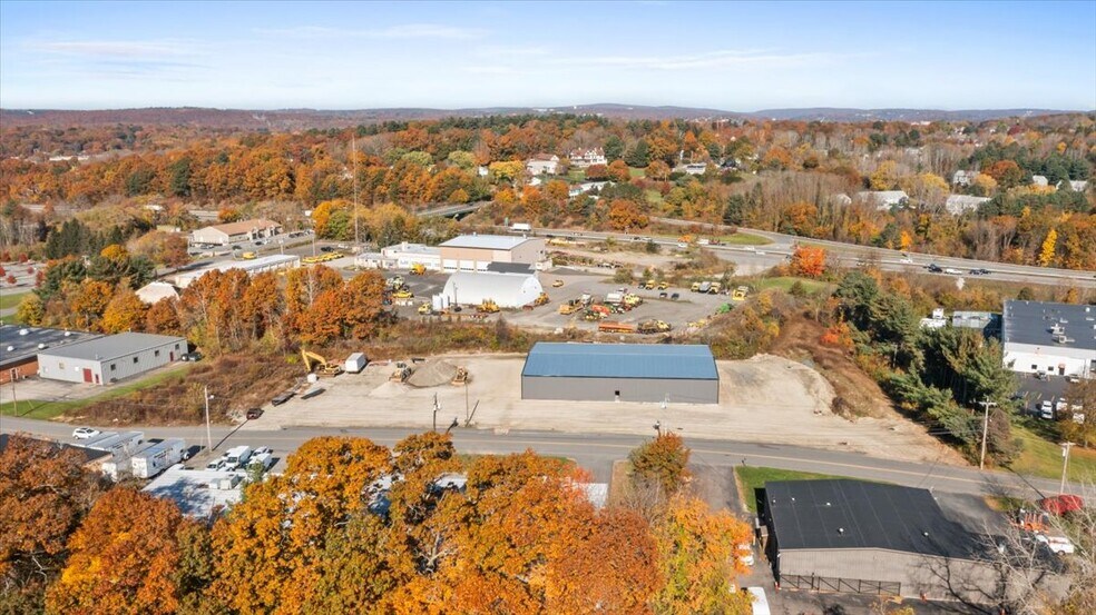 More Photos Of 15 Technology Dr, Auburn Warehouse For Lease