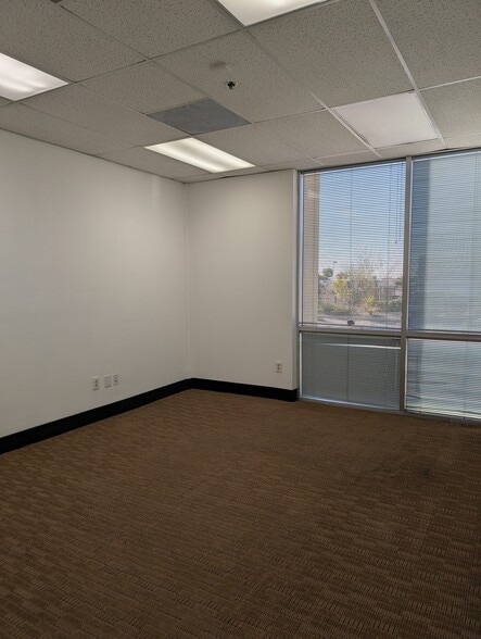 More Photos Of 27002 Vista Terrace, Lake Forest Manufacturing For Lease