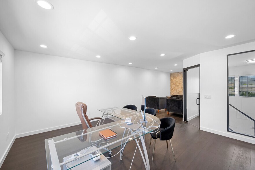 More Photos Of 207 W Alameda Ave, Burbank Office For Sale