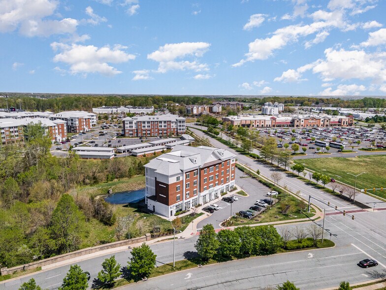 More Photos Of 2200 Carl D Silver Pkwy, Fredericksburg Hotel For Lease