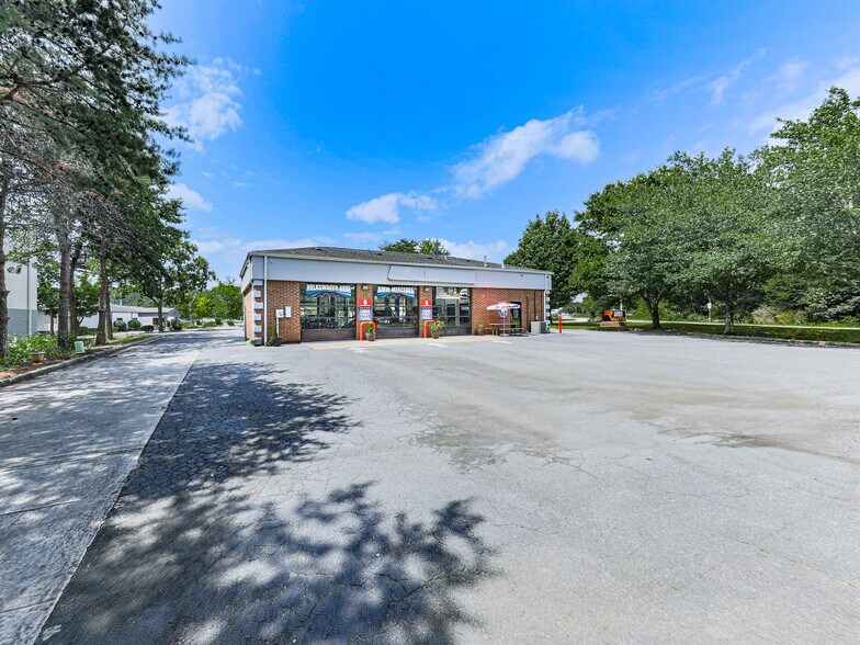 More Photos Of 4435 State Bridge Way, Alpharetta Auto Repair For Sale