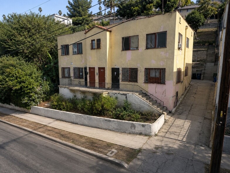 Primary Photo Of 3109 George St, Los Angeles Apartments For Sale