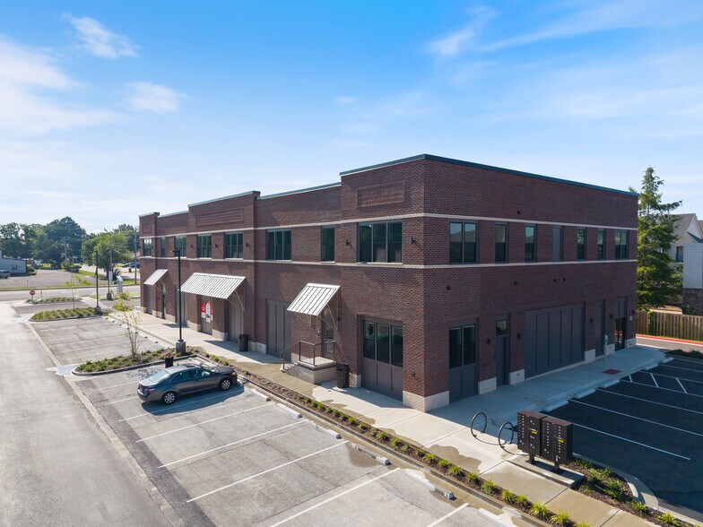 More Photos Of 825 S Donaghey Ave, Conway Storefront Retail Residential For Lease