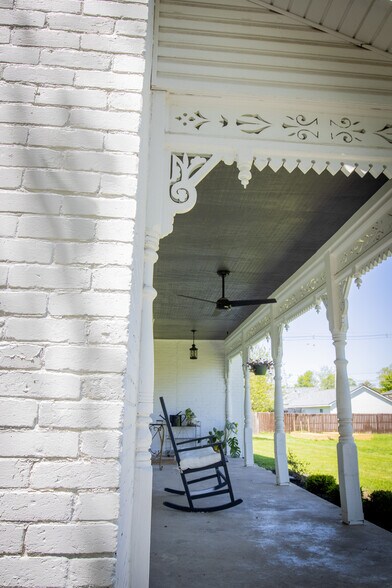 More Photos Of 324 W North St, Lebanon Specialty For Sale