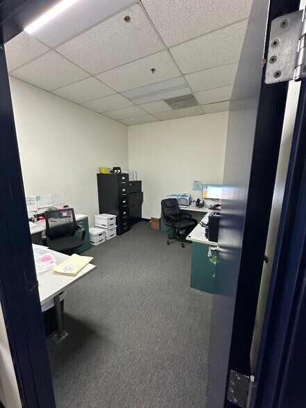 More Photos Of 2780 La Mirada Dr, Vista Warehouse For Lease