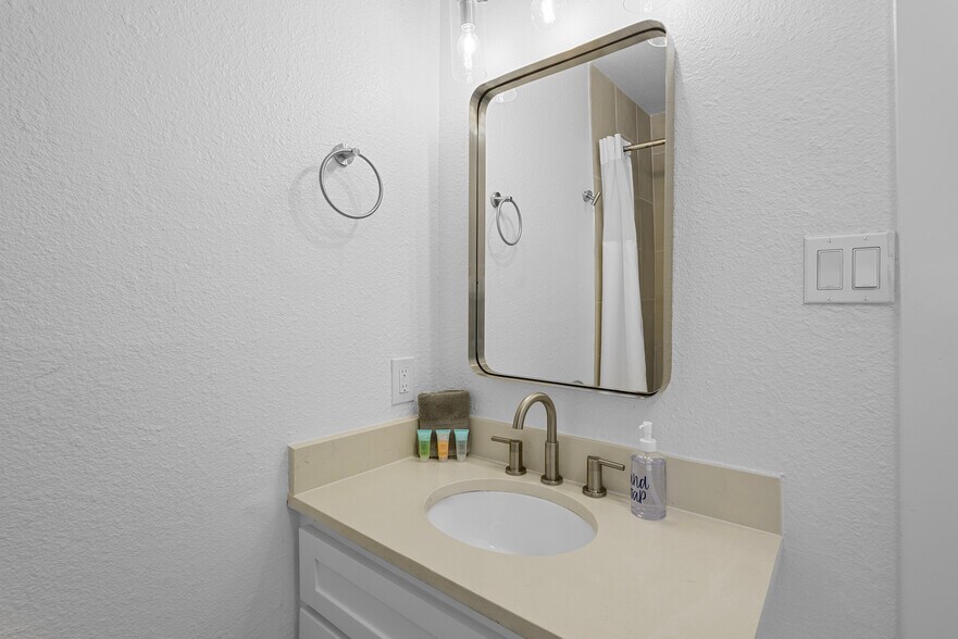 More Photos Of 3701 Seagull Blvd, Corpus Christi Apartments For Sale