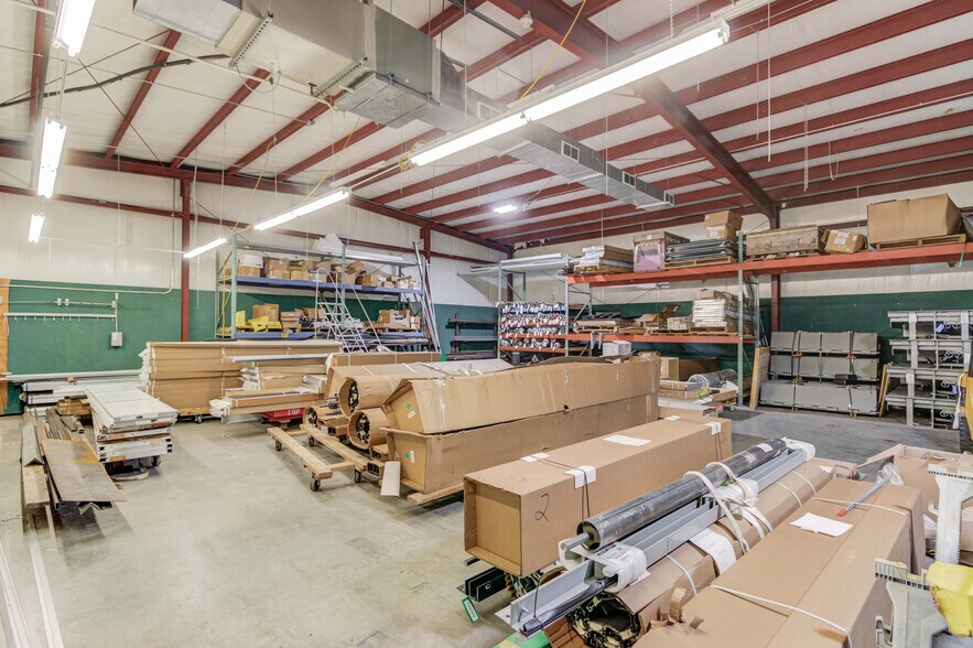 More Photos Of 3743 Old Flowery Branch Rd, Oakwood Warehouse For Lease