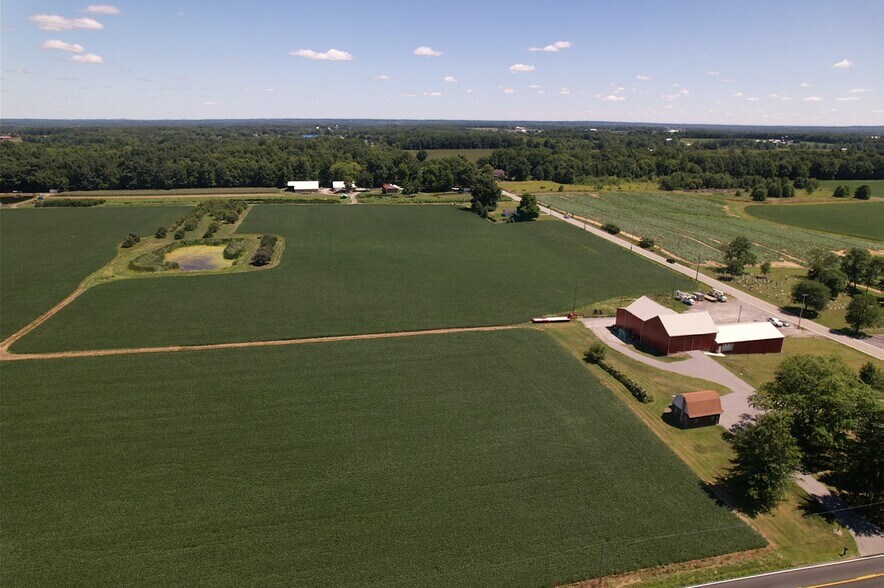 More Photos Of 5984 W South Range Rd, Salem Service For Sale