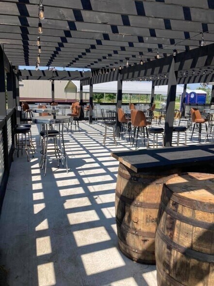 More Photos Of 7096 W State Route 17, Kankakee Restaurant For Sale