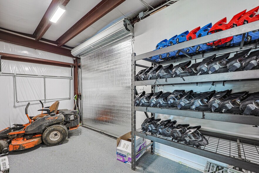 More Photos Of 5605 Texas Highway 107, Mission Sports And Entertainment For Sale