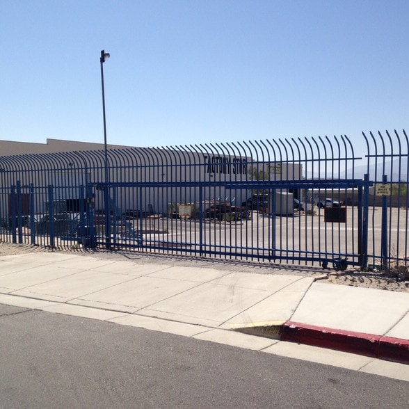 More Photos Of 19125 N Indian Canyon Ave, North Palm Springs Warehouse For Lease