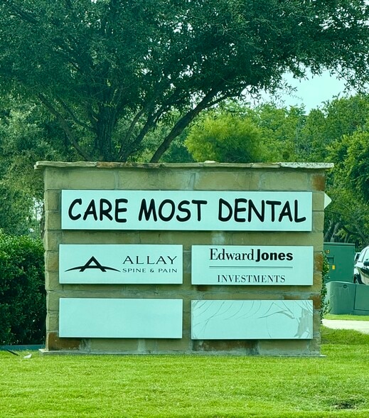 More Photos Of 3725 S Lake Forest Dr, McKinney Medical For Lease