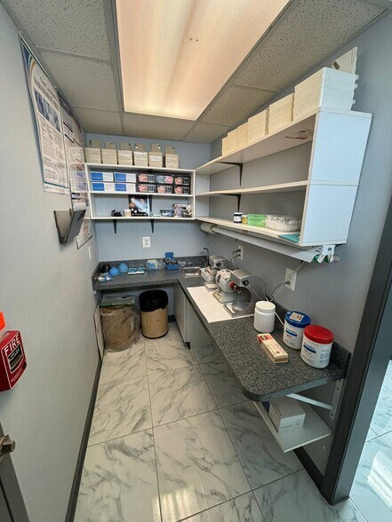 More Photos Of 1949 Devereaux Ave, Philadelphia Medical For Lease