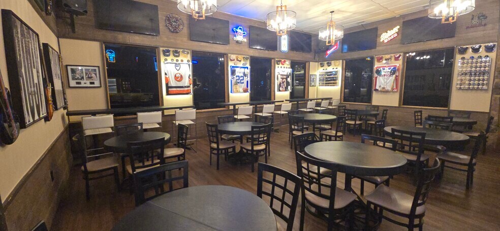 More Photos Of 1401 Texas 16, Graham Restaurant For Sale