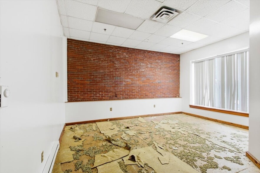 More Photos Of 16-22 E Union St, Wilkes-Barre Apartments For Sale